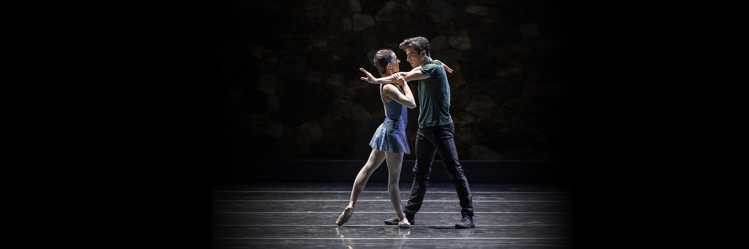 Julia Rowe and Joseph Walsh in Forsythe's Blake Works I // © Chris Hardy