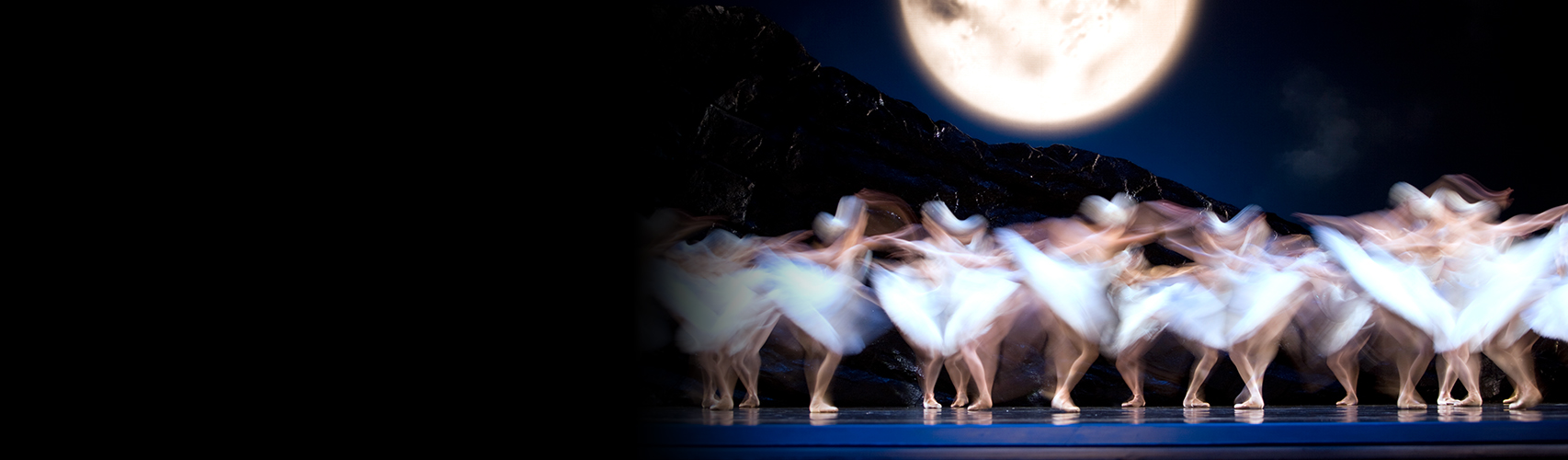 San Francisco Ballet in Tomasson's Swan Lake // © Erik Tomasson