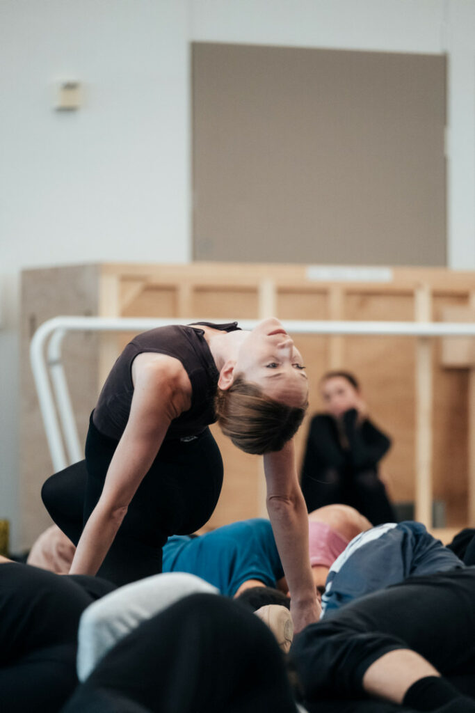 Jennifer Stahl rehearsing Aszure Barton and Sam Shepherd's Mere Mortals // © San Francisco Ballet, photo by Lindsey Rallo