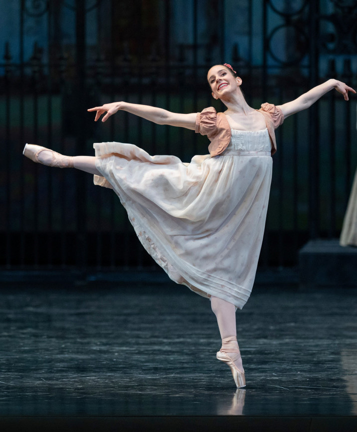 Julia Rowe in Tomasson's Swan Lake // © Erik Tomasson