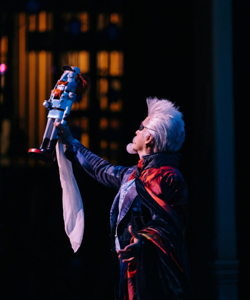 Ricardo Bustamante in Tomasson's Nutcracker