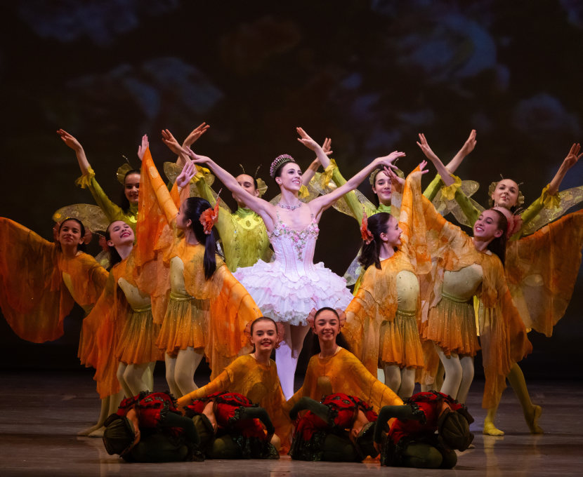 Katherine Barkman and San Francisco Ballet School Students in Tomasson's Nutcracker