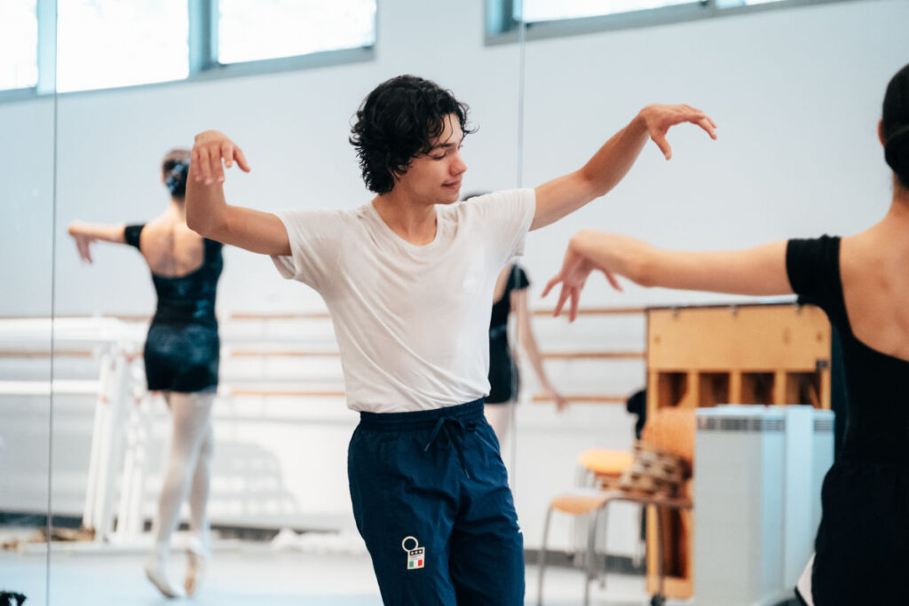 Esteban Hernández choreographing a new work with San Francisco Ballet School Students as part of Creation House
