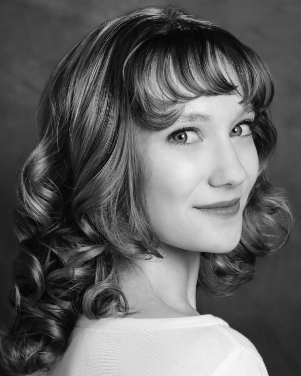 Headshot of Nicole Moyer