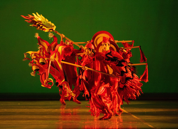 San Francisco Ballet School Students in Tomasson's Nutcracker // © Erik Tomasson