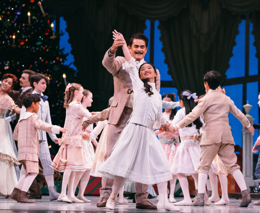 San Francisco Ballet in Tomasson's Nutcracker // © San Francisco Ballet, photo by Lindsey Rallo