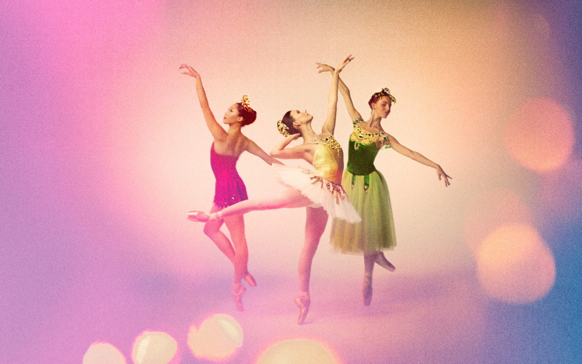 San Francisco Ballet in Balanchine's Jewels // © Olivia Bee for San Francisco Ballet